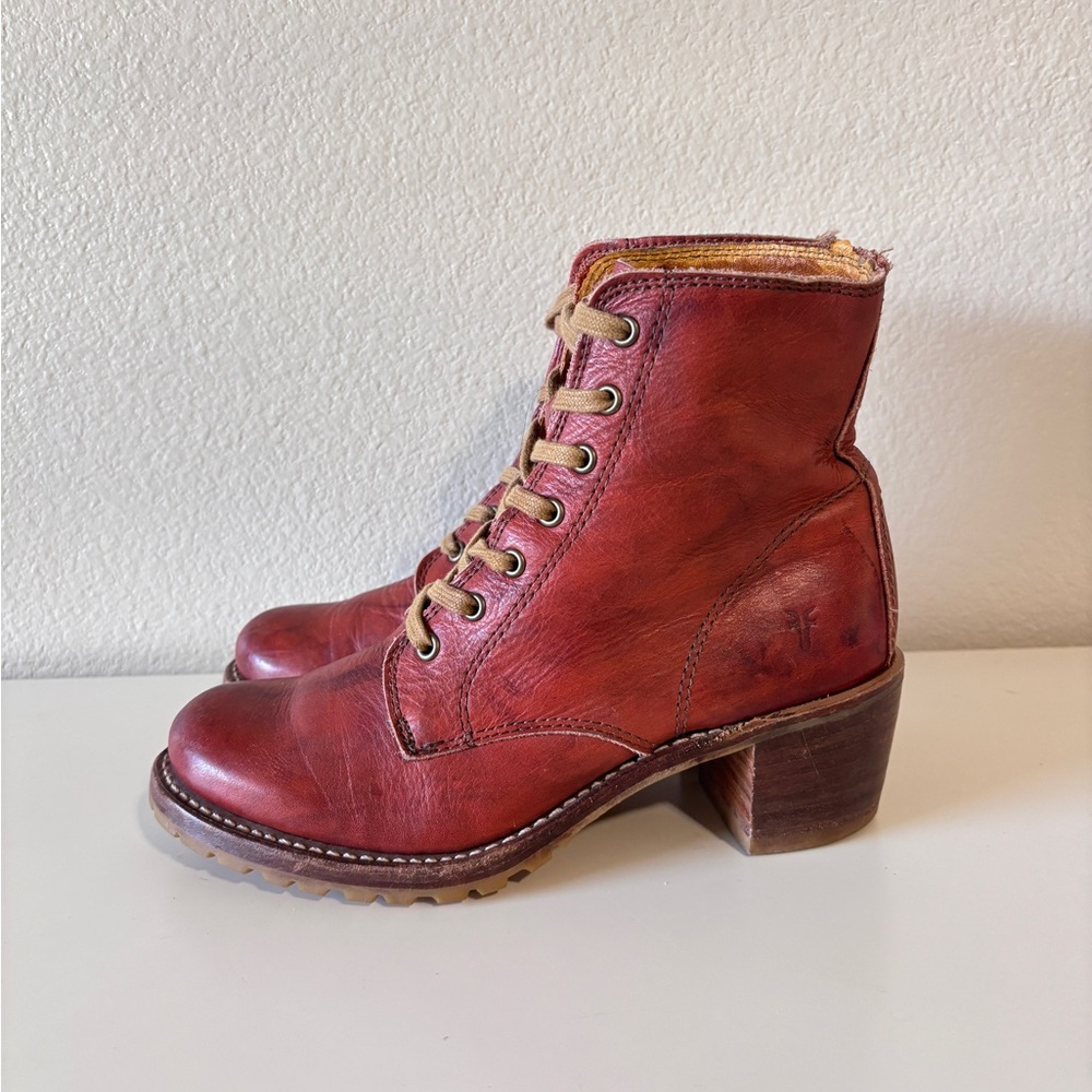 Frye Sabrina Vintage Lace Up Heeled Boots Size 7
